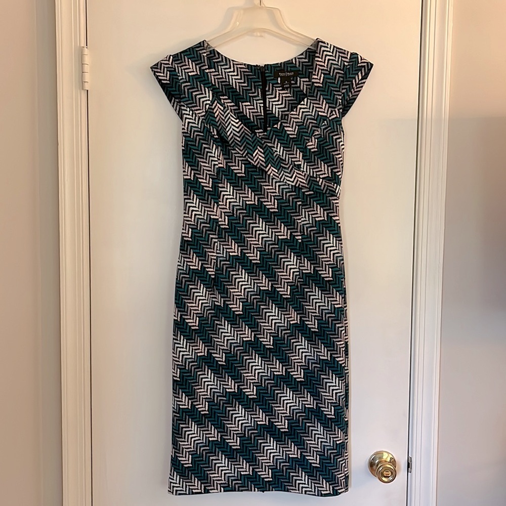 WHBM V-Neck Black/Green/Gray Dress - Size 8!